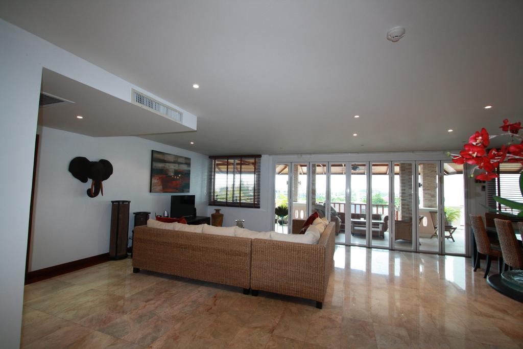 Surin Sabai Apartment Bagian luar foto